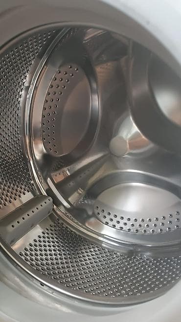 korpuslar: Indesit önyükləməli paltaryuyan maşın Zapcast kimi satilir. - Ön — 1