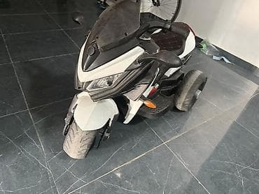 Uşaq elektrik üçtəkərli motosiklet - Dizayn: Skuter tipli kuzov, ön — 3