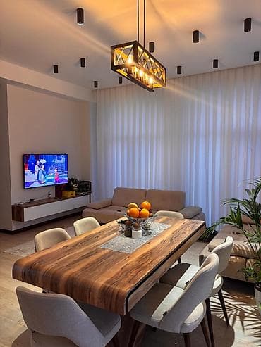 28 may menzil: 3 otaqlı, Yeni tikili, 136 kv. m — 4