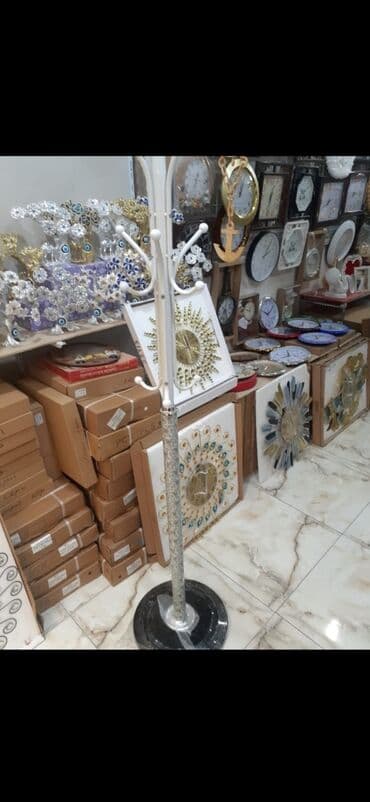 вешалка с одеждой: Paltar asilqani, Ofislara, iş yerina va ev üçün bela gözal asilqan — 4