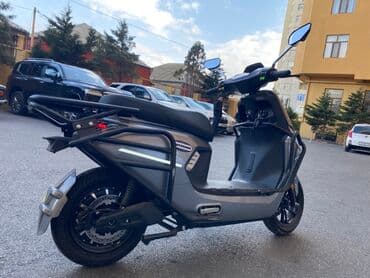 Elektrik skuter – şəhər içi rahat və qənaətli nəqliyyat - Rəng