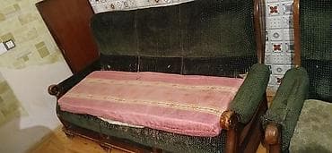 divan divan: Klassik üslubda mebel dəsti: - 1 ədəd 3 nəfərlik divan - 2 ədəd iri — 2