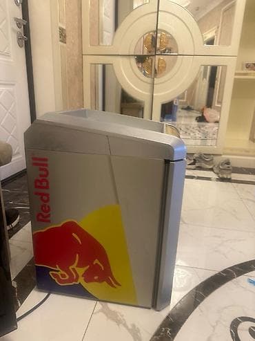 Dərin dondurucular: Red Bull brendli mini soyuducu/vitrin - Tip: Kommersiya tipli içki — 2