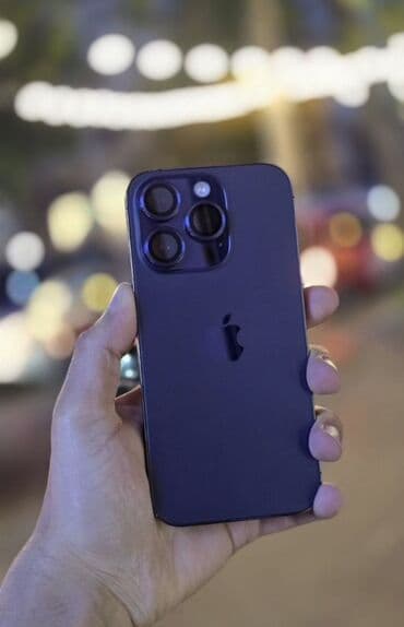 komputer ekran: IPhone 14 Pro, Deep Purple, Face ID — 2