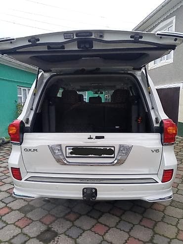 Su nəqliyyatı: Toyota Land Cruiser: 4 l | 2013 il Ofrouder/SUV — 4