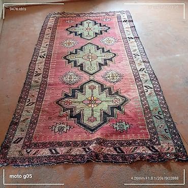 Xalça – əl toxuması, dekorativ naxışlı - Material: təbii yun (əl