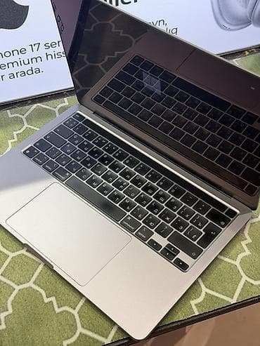 ipad m1: •Apple Macbook Pro 2020 M1 Chip •Yeni kimidir. Nokte cizigsizdir — 3