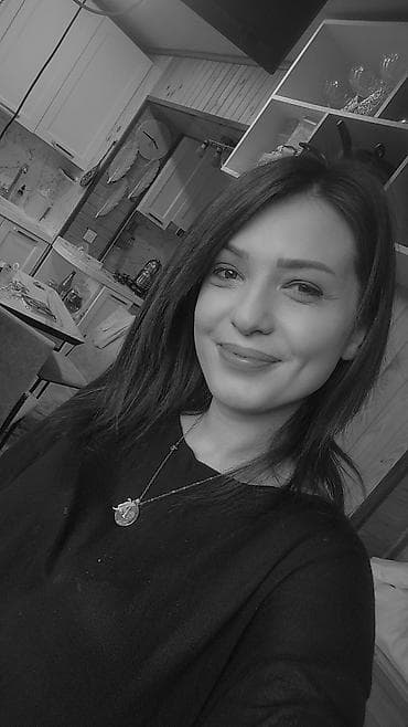 Yasamalda,, klinika və estetik yerləri varsa mənjmlə əlaqə saxlasin