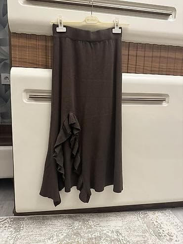 Kişi ayaqqabıları: Qəhvəyi trikotaj ətək - Model: Asimmetrik kəsimli, yan hissədə — 2