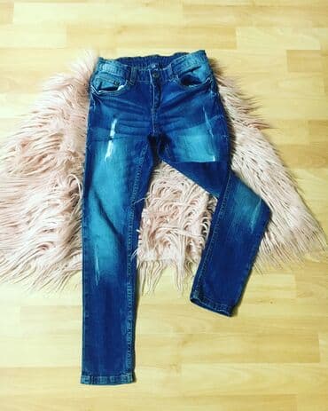 Məktəbli forması: Yash:6-8(128) Brend:Y.F.K Eni:55-65 Uzunluq:75 Istehsal:Bangladesh — 2