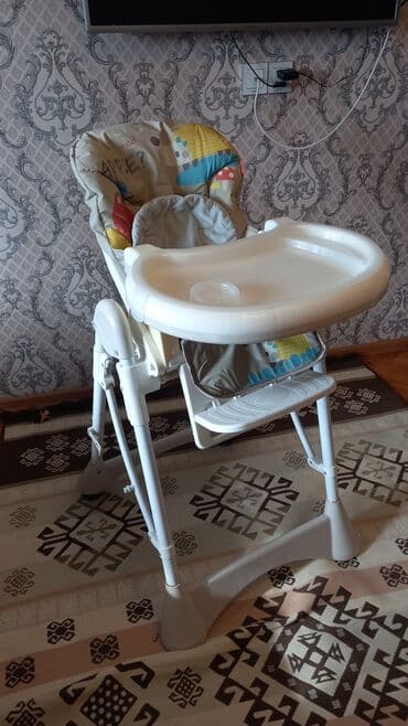 Oyuncaqlar: Uşaq yemək stulu - Rahat və yumşaq süngərlənmiş oturacaq, rəngarəng — 4