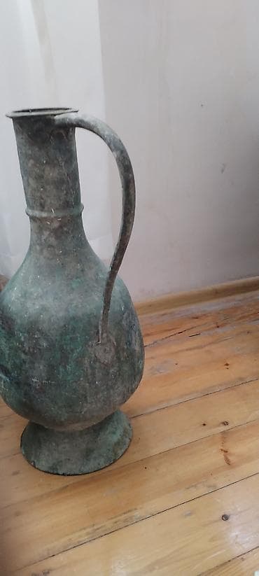Bürünc su tökmə qabı (ibrik) - Material: tökmə bürünc - Rəng — 3