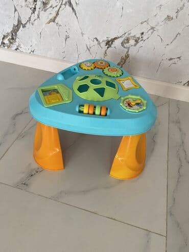 ag jaket: Üçü birlikdə satılır 1) Atdırma/ride-on at – ağ rəngli, qırmızı — 2