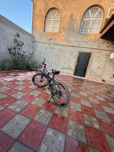 детские шлемы для скейтборда: Şəhər və yüngül off-road sürüşləri üçün dağ velosipedi - Rəng: qara — 3