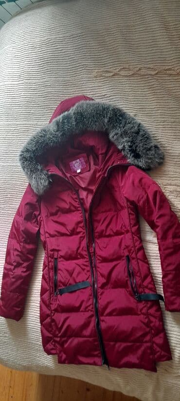 məktəb paltarı: 11_12 yaṣa hec bir defekti yoxdur.250m Real alıcıya endirim olacaq — 2