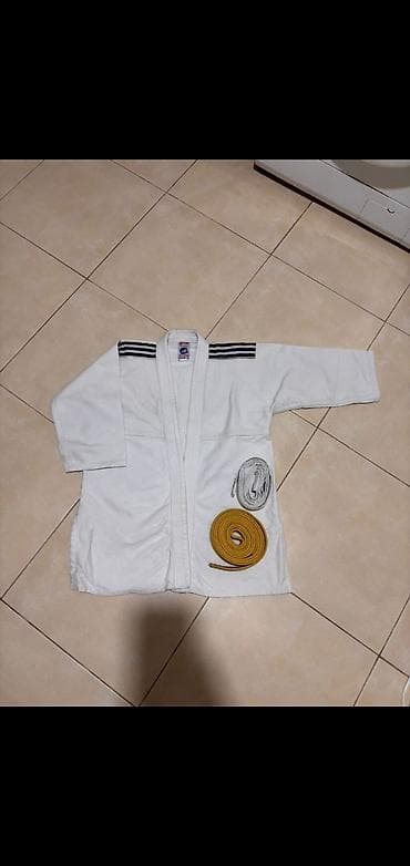 Oyuncaqlar: Qalin materialli cudo idman geyimi kimano.20 manat.Az istifade — 1