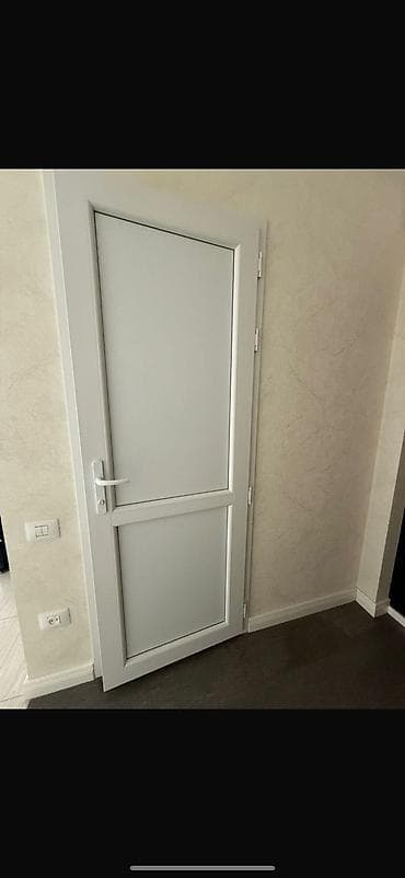 qapi bezeyi: Plastik qapi 240/73sm
100azn
Port baku 0071 leli — 1