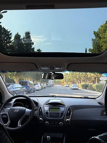 şuşe: Hyundai ix35: 2 l | 2014 il Krossover — 7