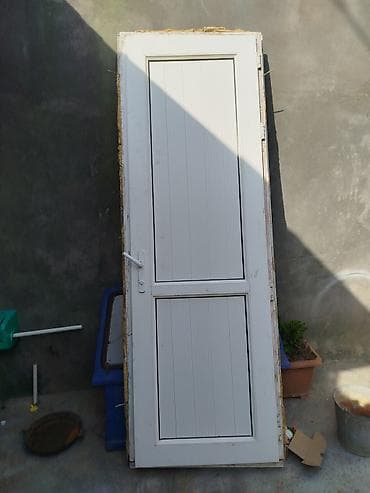 Plastik qapi 86 nin 235 se