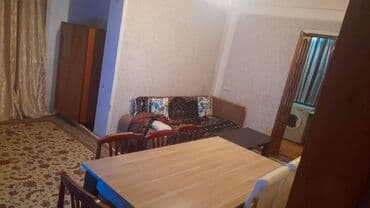 evler bineqedide: Sabunçu rayonu,Razin,Sülh küçəsi,Bəyaz şadlıq evi ilə üzbəüz,9 — 1