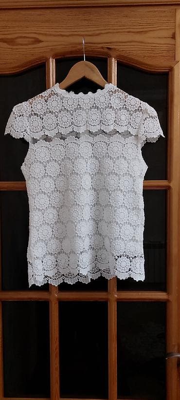 Женская одежда: S,M razmer,25 azn alınıb,1 dəfə geyilib,qalın güpurdandır — 1