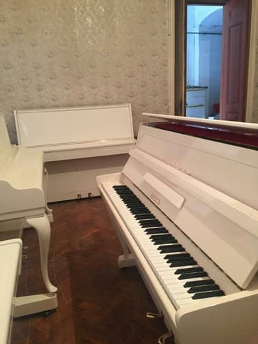 yamaha piano qiymeti: Pianino . Naxışlı. Əla vəziyyədədi. Cadırılma və köklənmə qiymətə — 1