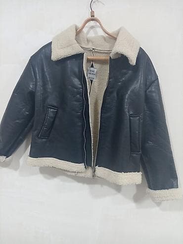 Süni dəri şerpa astarlı qış gödəkçə - Rəng: tünd qara (xarici hissə) lalafo.az -da Süni dəri şerpa astarlı qış gödəkçə - Rəng: tünd qara (xarici hissə)