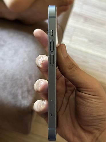 macbook pro 2013: IPhone 14, Göy, Simsiz şarj — 2