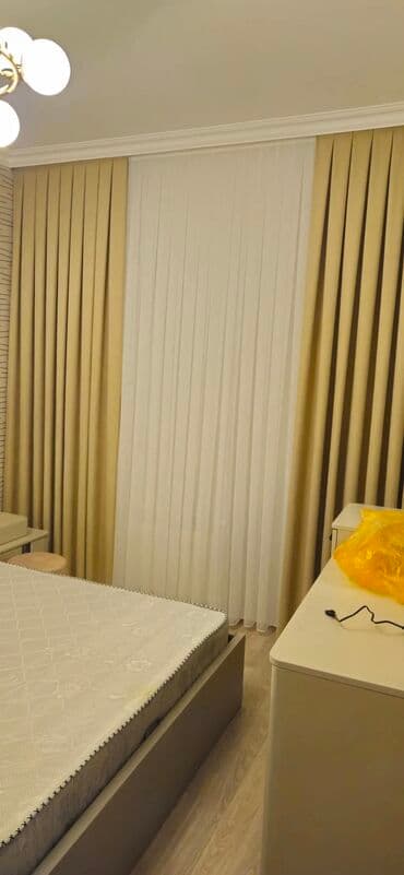 07 perde: Qalın, boz rəngli, zərli naxışlı pərdələr otağa zərif və dəbli bir — 20