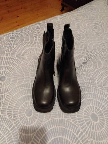 bot ayaqqabı: Ölçü: 39, Yeni — 2