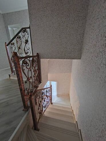 heyət evi: Qaraçuxur qəs. 4 otaqlı, 210 kv. m, Yeni təmirli — 18