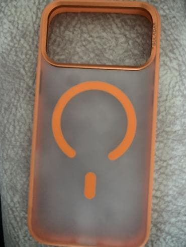 Maqnitli telefon qabı 35 manata alınıb. Yenidi heç işlənməyib. 17