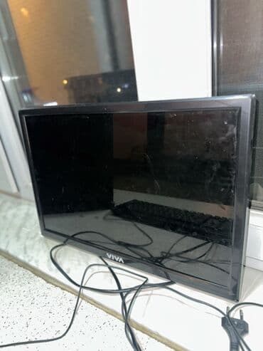 Masaüstü kompüterlər və iş stansiyaları: Ofis və ya ev istifadəsi üçün nəzərdə tutulmuş qara rəngli stolüstü — 3