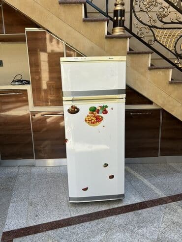 Soyuducular: İşlənmiş 2 qapılı Dnepr Soyuducu Satılır, rəng - Ağ