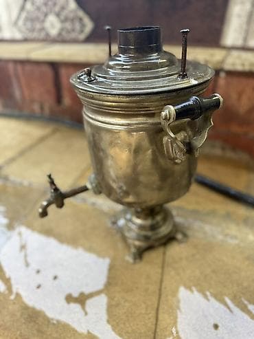 bilyard masası: Antik kömürlə işləyən samovar - Material: metal (pirinç/mişar — 1