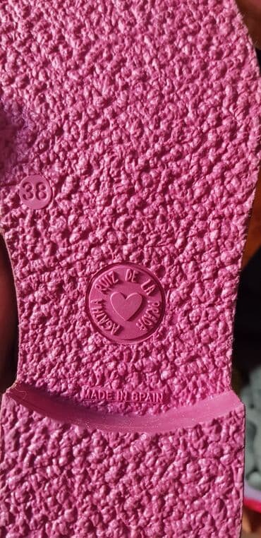 mövsümi uşaq botinkaları: Ölçü: 37, Yeni — 3