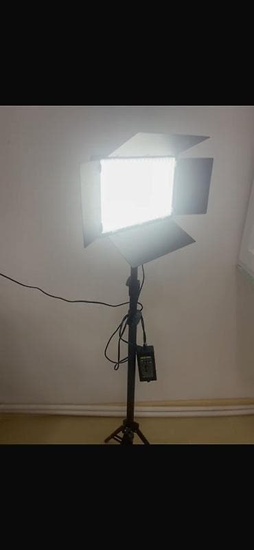adapter hp: LED studiya işıq paneli və tripod seti - Güclü LED panel: kvadrat — 1