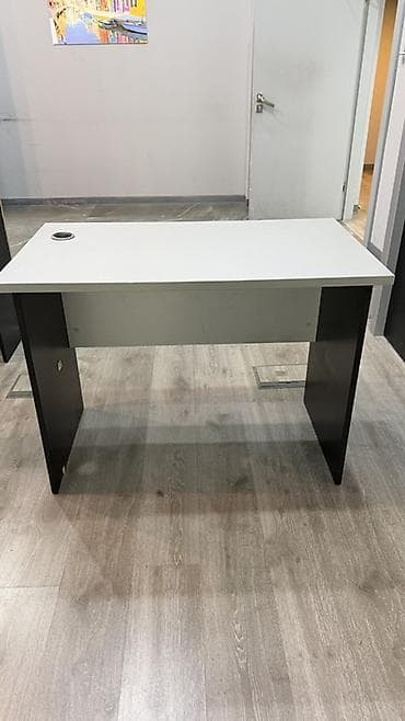 ishlenmish mebel: İşlənmiş, İşçi üçün, Dördbucaq masa — 2