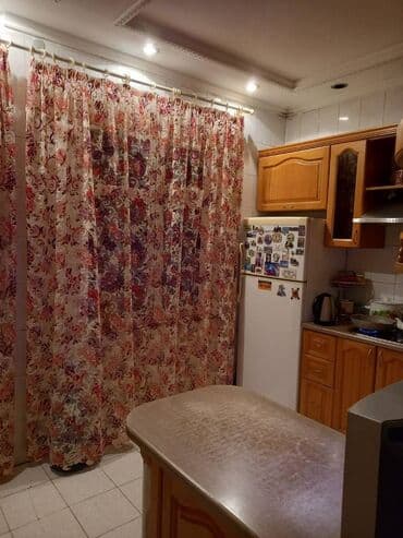 ev certiyojları: Mənzil kirayə verilir. Tibb universitet yaninda 3otagli ev — 15