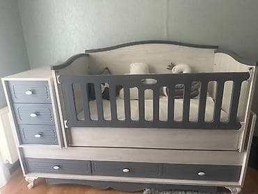 Oğlan və qız üçün, Dördbucaq, Beşik, Dəst ilə, Matras ilə, Yellənmə mexanizm ilə