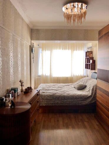 aylıq kirayə ev: Elmlər metrosunun yaxınlığında 9 mertebeli binanın 6-cı mərtəbəsində — 3