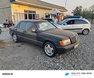 1.5 dizel renault motoru: Mercedes-Benz 190D sedan - Kuzov: W201, 4 qapı, tünd boz rəng - dizel — 1