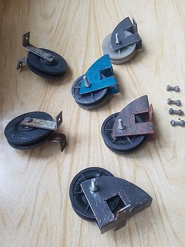 paltar setkası: Məhsul: Paltar asma sistemi üçün rulon dəsti (rolik). Biri 7 azn. - — 5