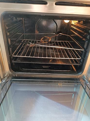 Hotpoint Ariston quraşdırılan elektrik sobası — model CISFBG IX/HA — 5