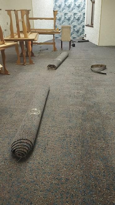 Döşəmə: Metrəsi 3 Manat Xalça Eni:1metr 75 sm İşdənmişdi Xalça Ofisə Yararlı — 4