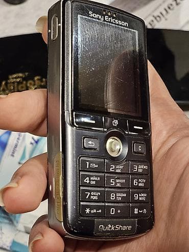 sur mikrofon: Sony Ericsson K750i mobil telefon Xüsusiyyətlər: - Rəng: qara/gümüş - — 1