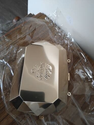 qizil adlarin yazilmasi: Million sumka yenidir — 3