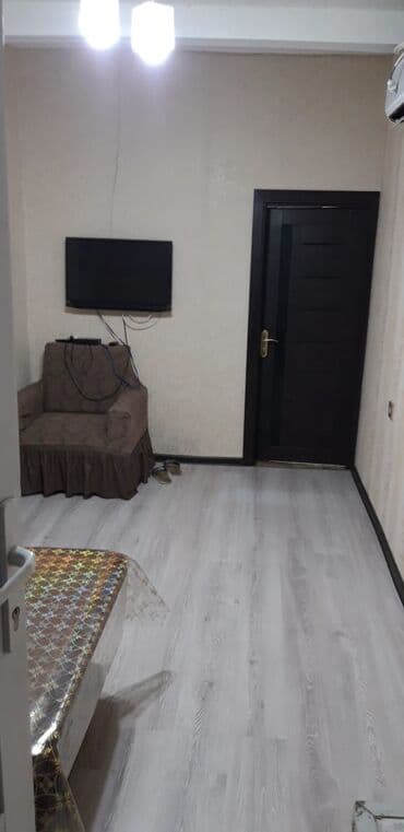 razində kirayə evlər: Qiymet 450 Mertebe 11 / 11 İcarəyə verilir 2 otaqlı yeni tikili sahə — 5