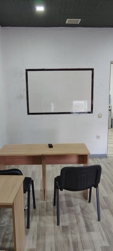 Elmlər metrosunun yaxınlığında yerləşən 160 kv.m sahəsi olan 6 otaqlı — 10