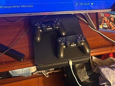 PlayStation 4 Slim konsolu (Sony), 2 ədəd orijinal DualShock 4 pultu